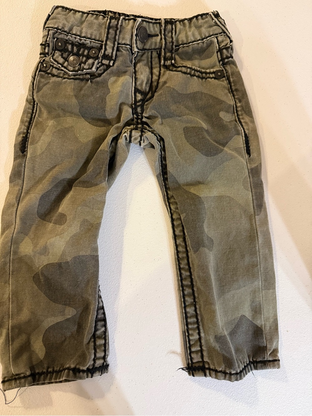 True Religion Kids camo straight jeans green denim size 2T Geno Relaxed Slim